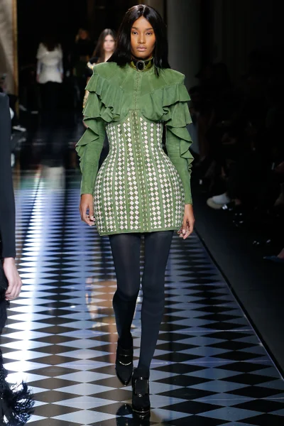 Look 45